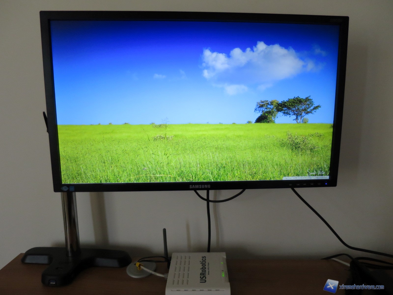 Arctic Cooling Z1 Pro: ottimizza la superfice di lavoro