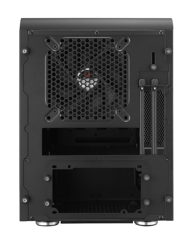 BitFenix Phenom mini-ITX 02