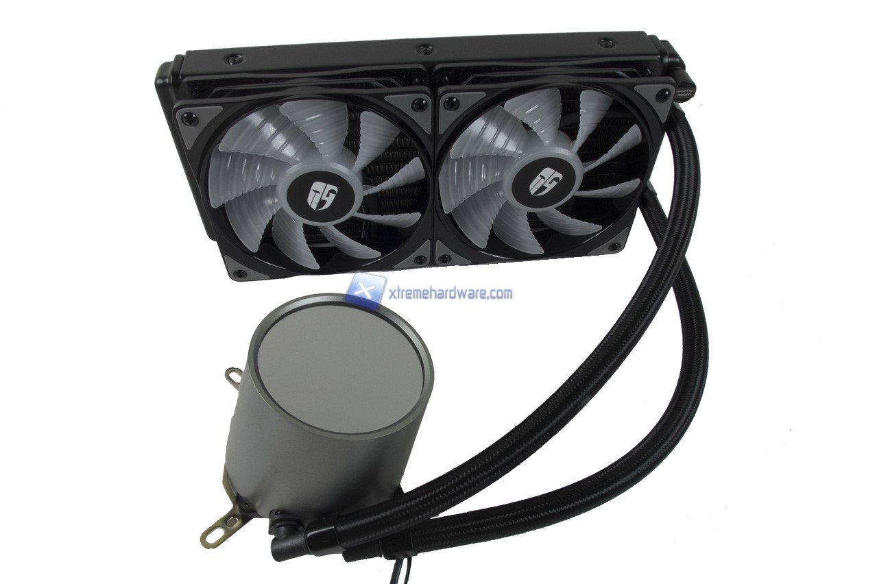 Deepcool Gamerstorm Castle 240 RGB - Il Full RGB anche Addressable di Deepcool