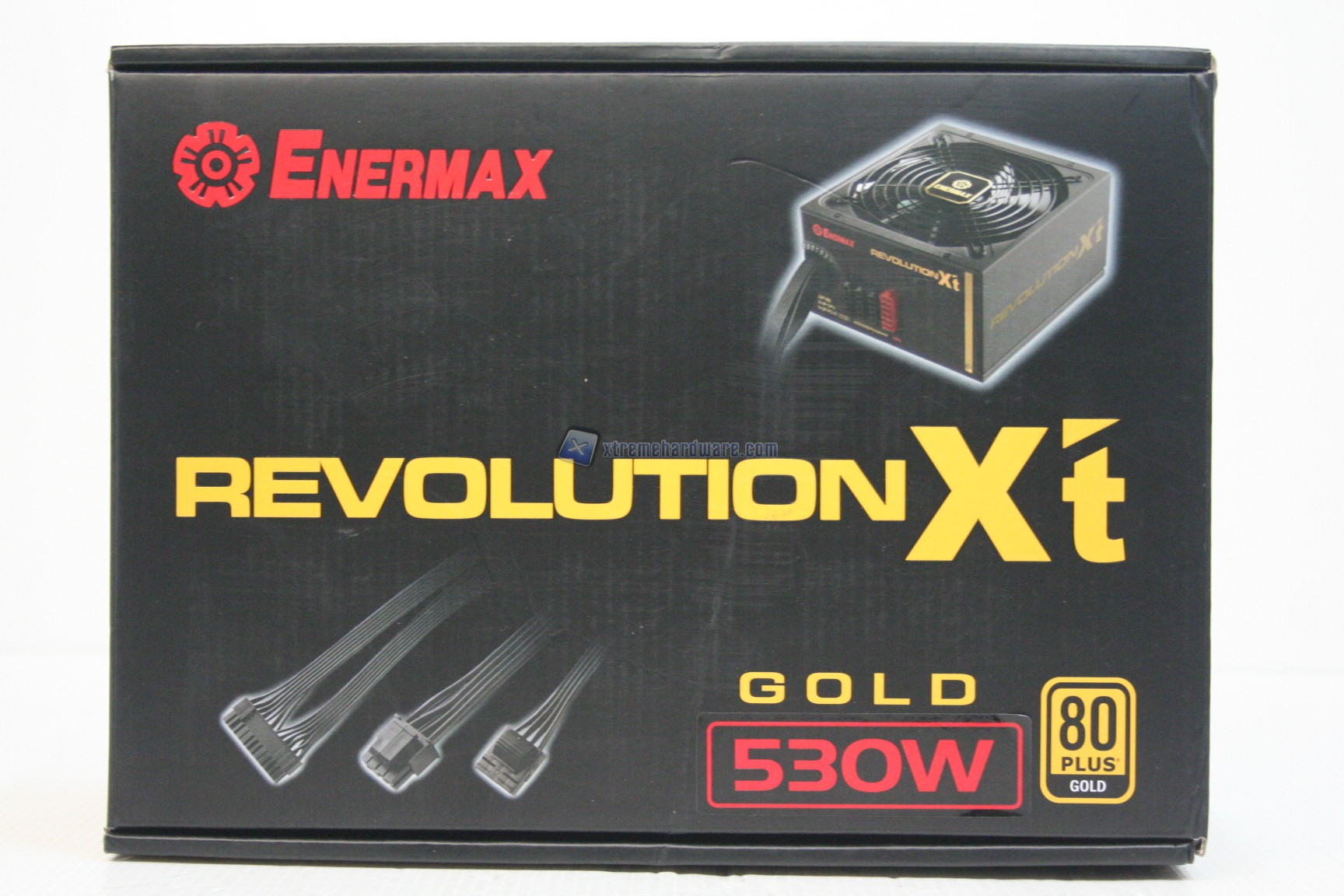 Enermax Revolution X't ERX530AWT: la nuova gamma di fascia media enermax