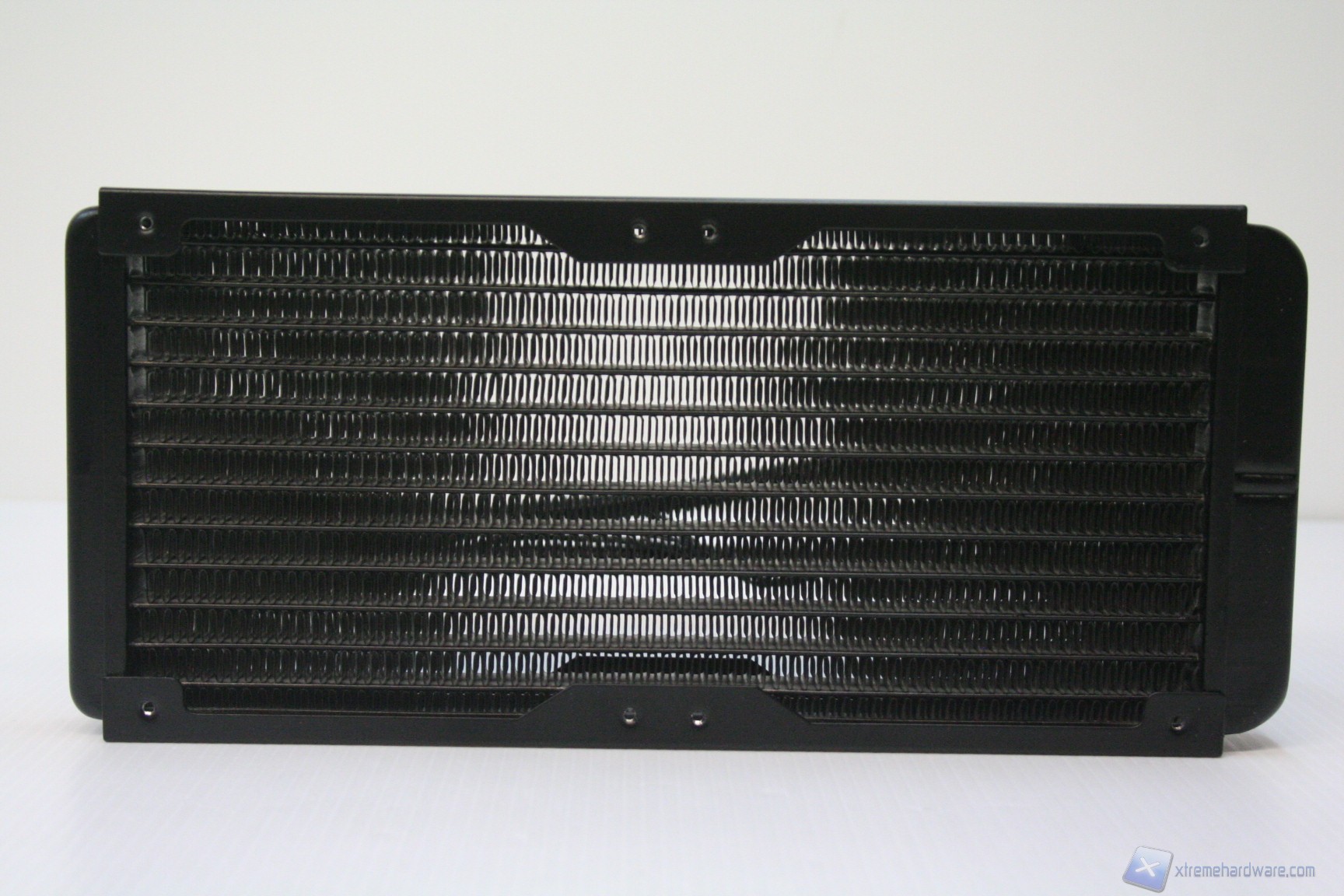 00042 Enermax elc240