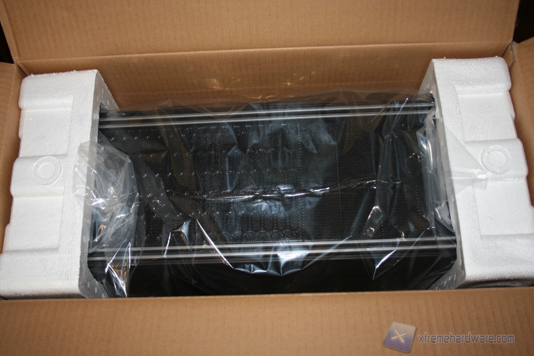 00049ENERMAX FULMO BASIC XTREMEHARDWARE.COM