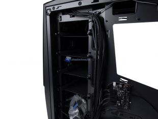 NZXT-Noctis-450-ROG-38