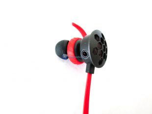 Tt-eSPORTS-ISURUS-PRO-33